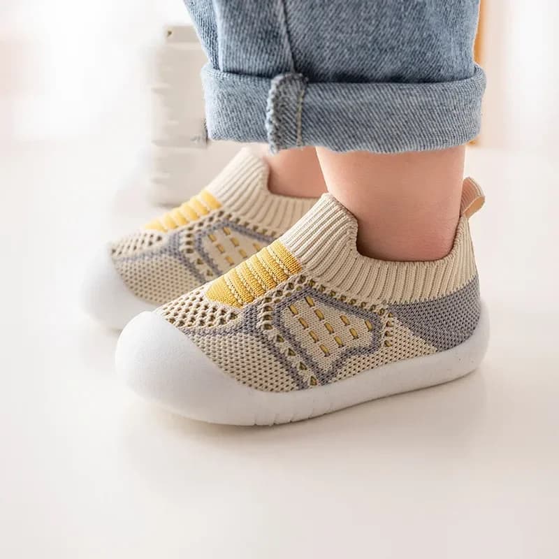 buty dzieciece antyslipki